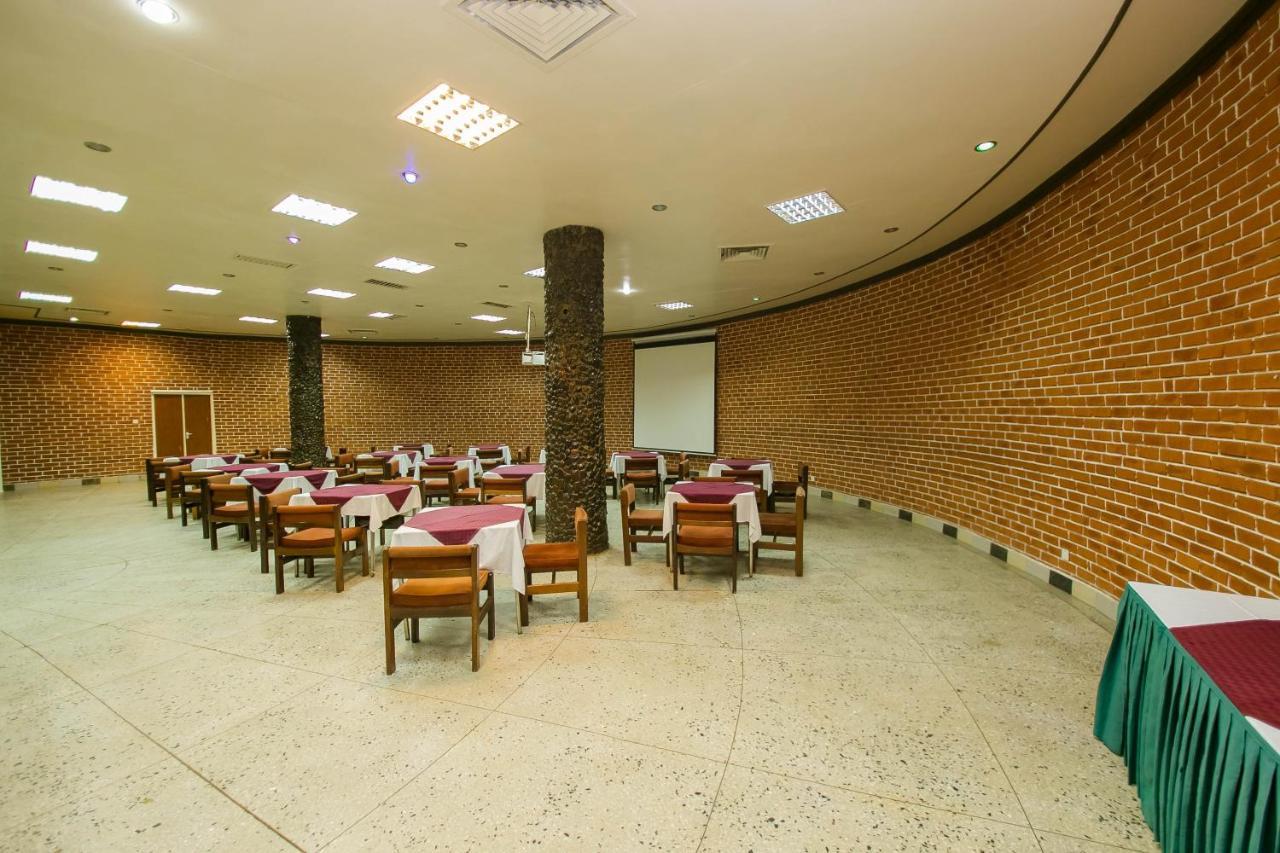 Green Hills Hotel Nyeri Exterior foto