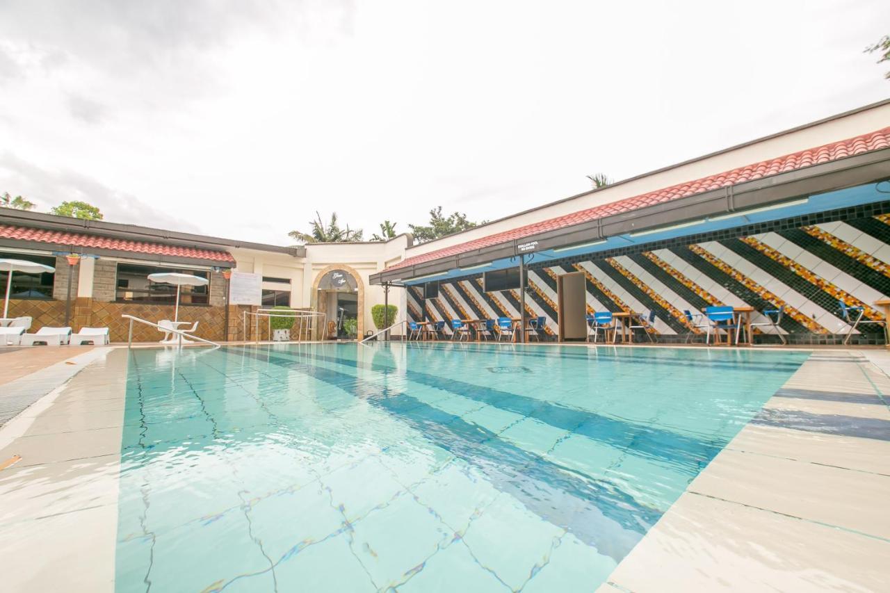 Green Hills Hotel Nyeri Exterior foto